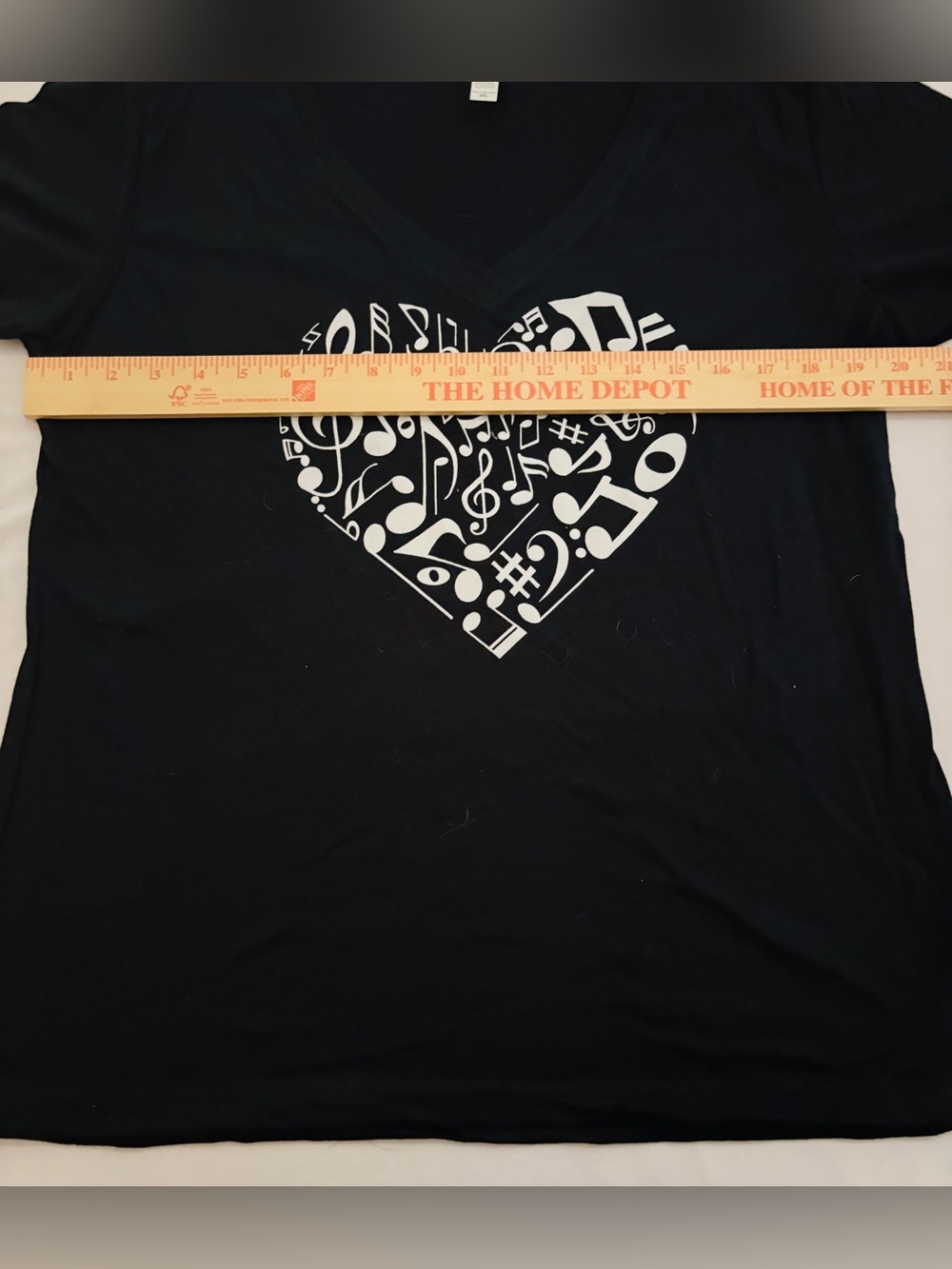 White Heart made of Musical Notes on Black Tee Novelty Print ~ Women’s Large - Picture 4 of 8